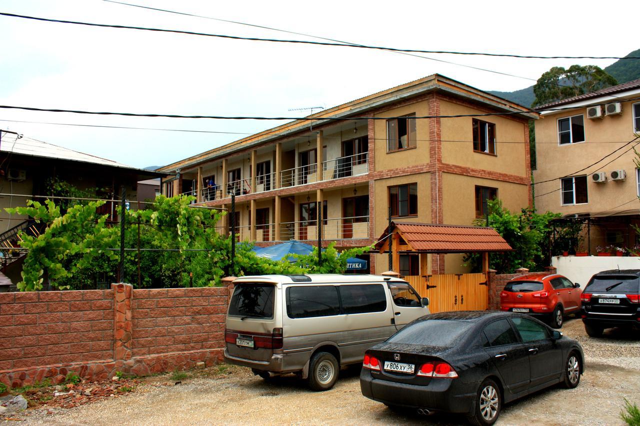 Runo Guest House Gagra Exterior foto